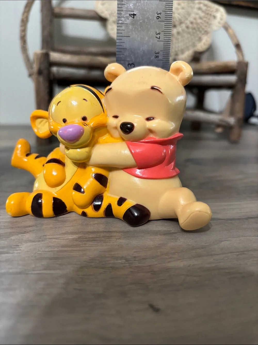 VTG Baby Tigger Hugging Pooh Bear Collectors Piece Disney Decopac Rubber Figure